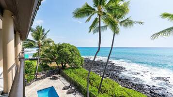 Condo, 2 Bedrooms | Property grounds