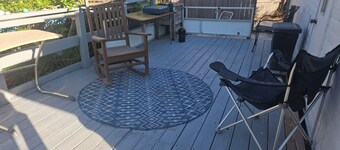 Cozy Camper PET Friendly Welcome to the Hurricane Hideaway!