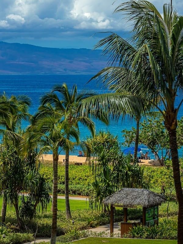 Condo, 2 Bedrooms | Property grounds