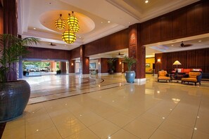 Lobby - Honua Kai Hokulani by Coldwell Banker Island Vacations (Lahaina)