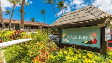 Condo, 1 Bedroom | Property grounds
