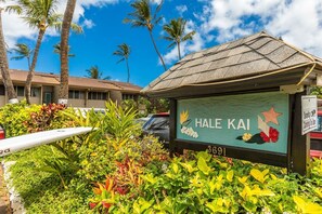 Condo, 1 Bedroom | Property grounds