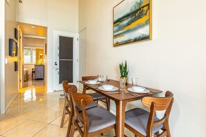 Condo, 1 Bedroom | Dining
