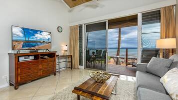 Condo, 1 Bedroom | Living area | Smart TV