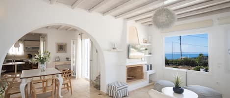 Luxury Villa | Living area | Flat-screen TV