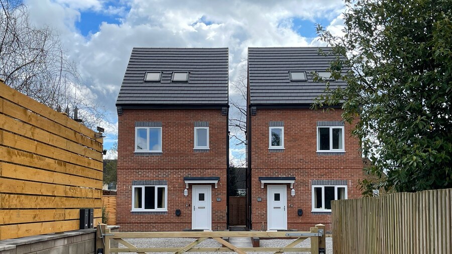 Brand New High Spec House with parking Wi-Fi (B) by HAFH