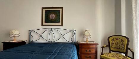 1 室のベッドルーム、インターネット、ベッドシーツ