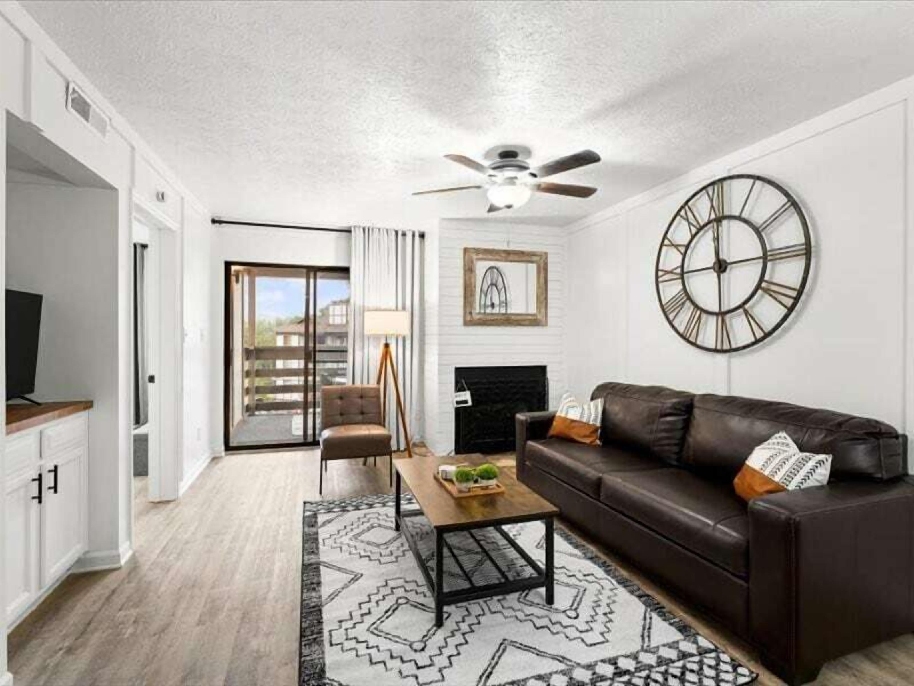 This condominium is a 2 bedroom(s), 2 bathrooms, located in Gatlinburg, TN.