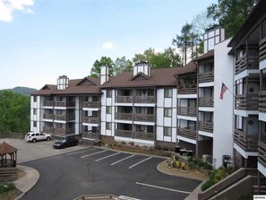 Exterior - Turkey Nest by Beyond Expectations: Newly Renovated 2BR Condo w/ Fireplace (Gatlinburg)