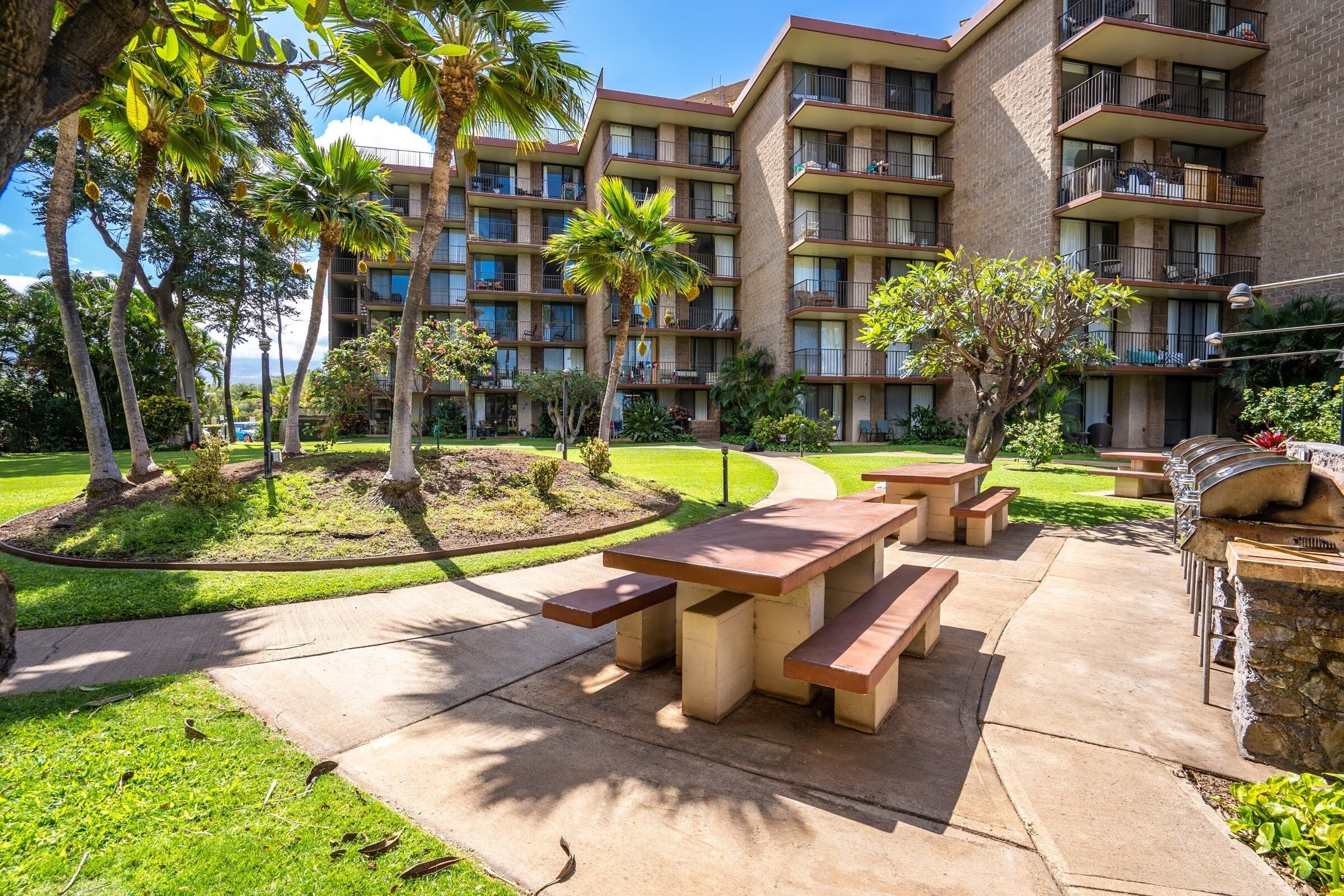 Condo, 1 Bedroom | Outdoor dining