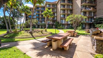 Condo, 1 Bedroom | Outdoor dining