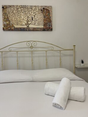 5 chambres, Wi-Fi, literie fournie