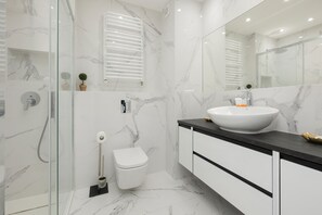 Apartment, 1 Schlafzimmer, Balkon, Meerseite | Badezimmer