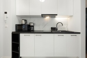 Apartment, 1 Bedroom, Balcony, Sea Facing | Private kitchen | Dishwasher, coffee/tea maker, electric kettle, toaster