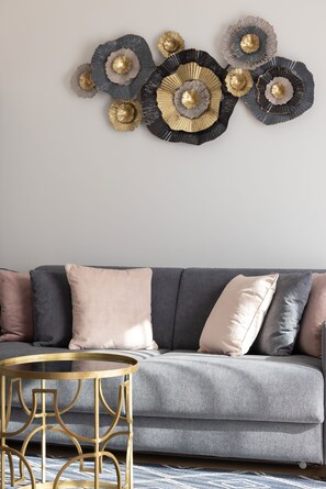 1 bedroom, bed sheets - Matejki Apartment Swinoujscie by Renters (Swinoujscie)
