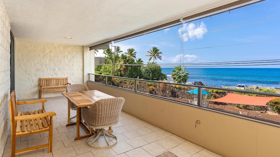 Big Island Holualoa Bay Villas by Coldwell Banker Island Vacations