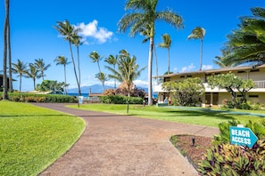 Condo, 1 Bedroom | Property grounds