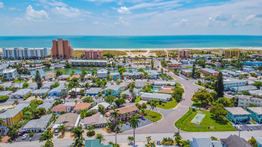 Treasure Island Apartment