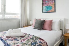 1 bedroom, bed sheets