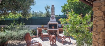 Holiday Home "La Pavoncella" with Private Pool & Wi-Fi