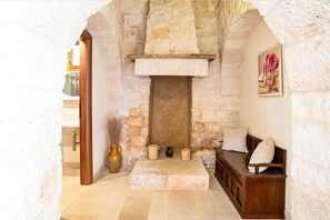 Interior - Villa 'I Giardini Della Canonica' with Private Pool, Private Terrace and Wi-Fi (Martina Franca)