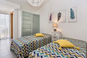 2 dormitorios, tabla de planchar con plancha, wifi gratis y ropa de cama