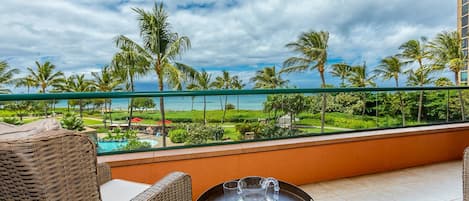 Condo, 3 Bedrooms | Property grounds