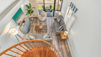 Condo, 2 Bedrooms | Living area