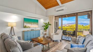 Condo, 2 Bedrooms | Living area | Smart TV