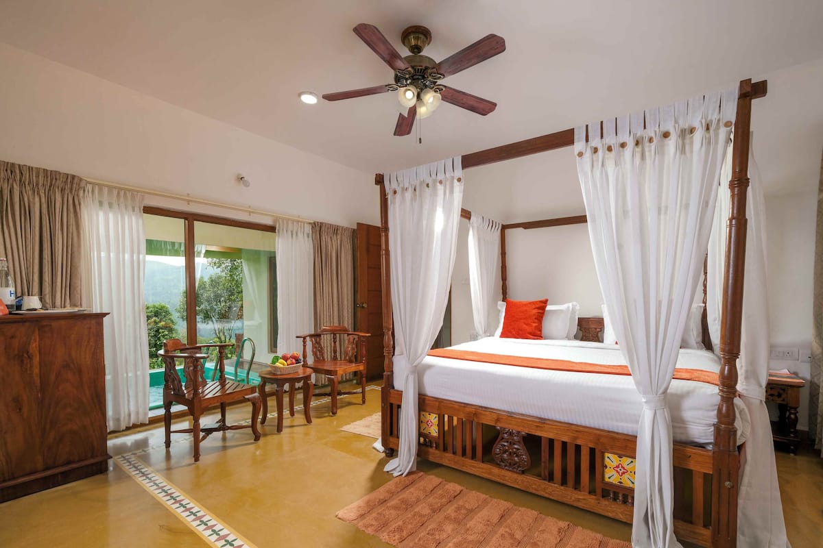 Camera Presidenziale, 2 camere da letto, vista valle | Biancheria da letto di alta qualità, copriletto in piuma, minibar
