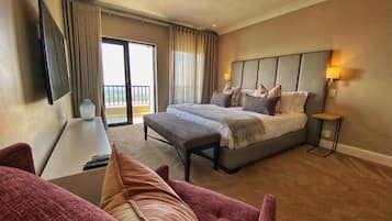 Ropa de cama hipoalergénica, minibar, muebles diferentes y escritorio