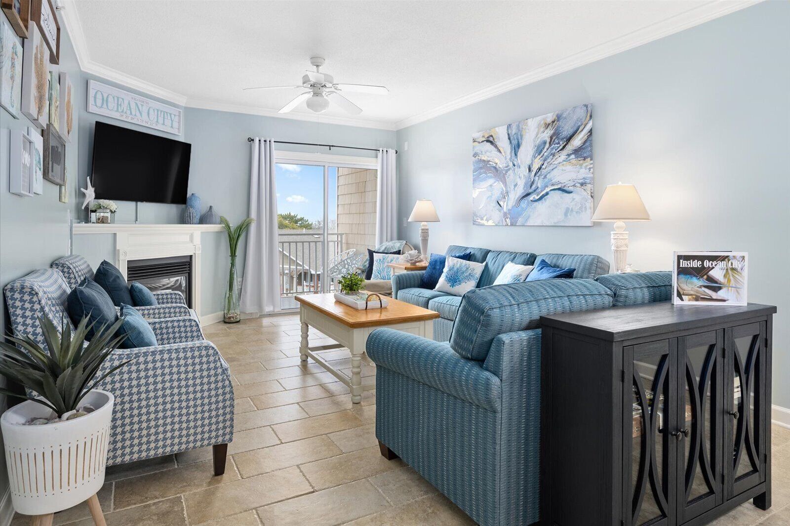 Smart-TV, videospill, DVD-spiller og bøker