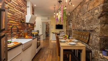 Family Villa, 5 Bedrooms, Balcony, Mountainside (Villa Okra With Pool) | Private kitchen | Espresso maker