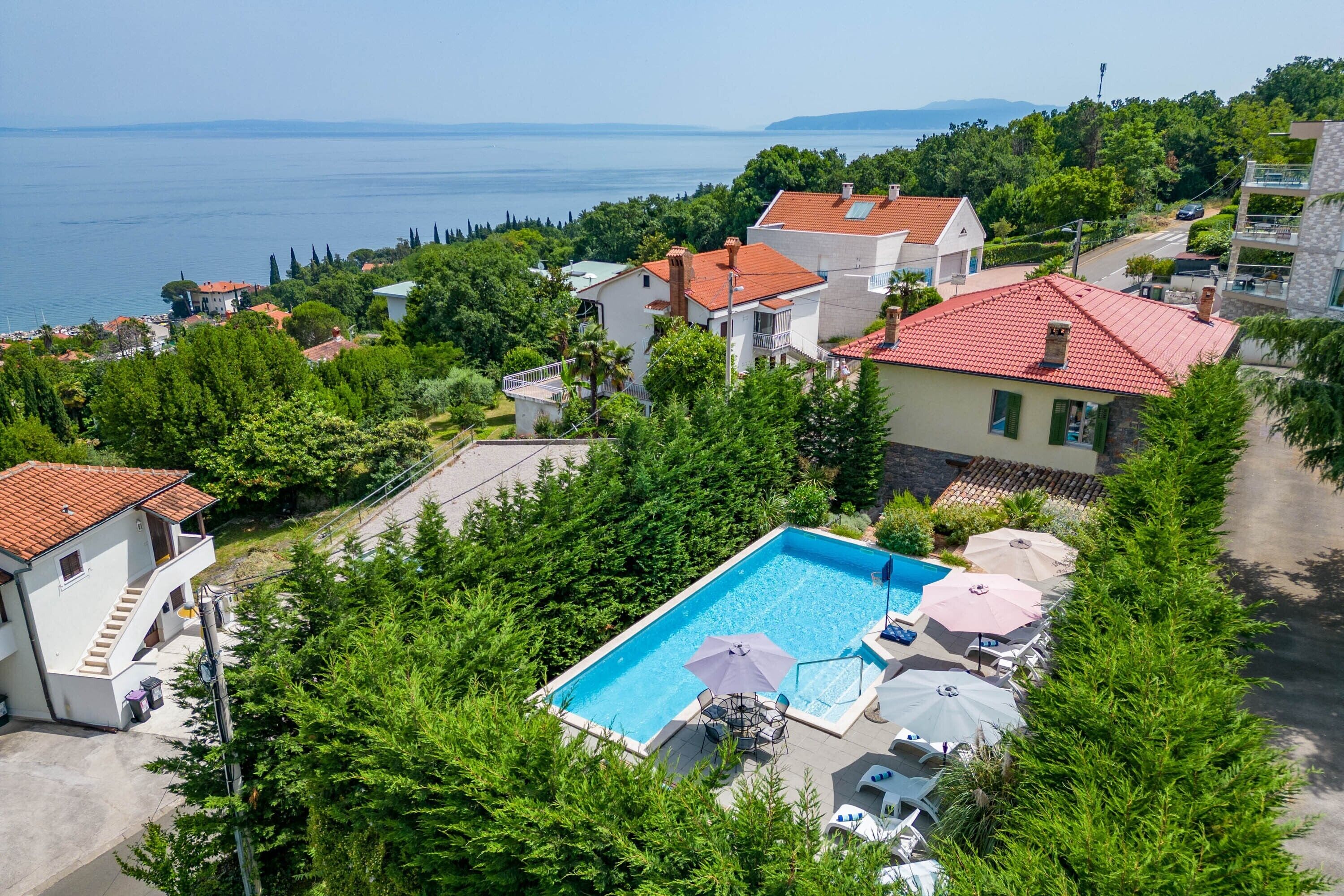 Alberca al aire libre por temporada 