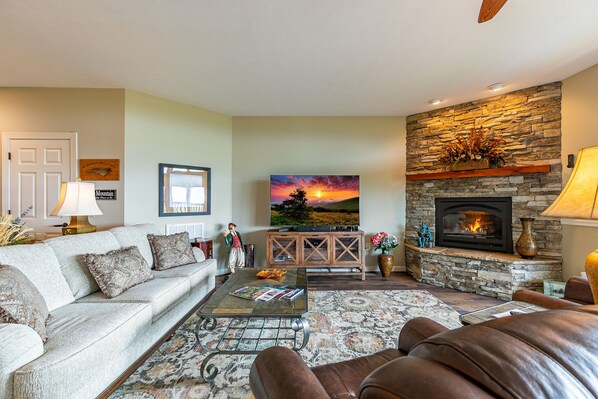 Fernseher, Kamin