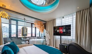 Panoramic Double Room | Premium bedding, memory foam beds, individually decorated - Midas Hotel (Ho Chi Minh City)