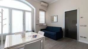 Apartment (1 Bedroom) | Interior - Italianway Easy - Naviglio Pavese 6 (Milan)