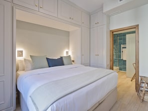 3 bedrooms, iron/ironing board, Internet