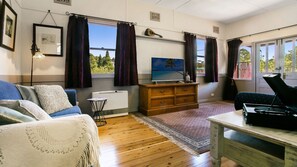 Smart TV, fireplace, DVD player