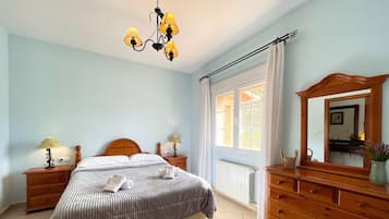 5 makuuhuonetta, ilmainen Wi-Fi, vuodevaatteet, pääsy pyörätuolilla