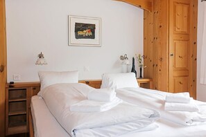 1 quarto
