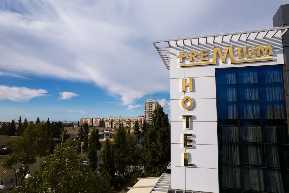 PREMIUM HOTEL GANJA image