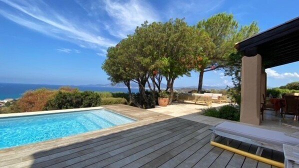 Terrace/patio - VILLA CAMELIA- 5 bedrooms, sea view, swimming pool (ALBITRECCIA)
