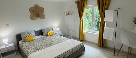 3 bedrooms, iron/ironing board, travel cot, WiFi
