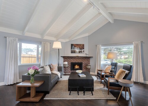 3890 Cypress Rest - Close to Golf, Walk to Beach