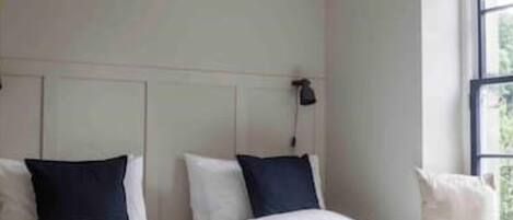 2 chambres, fer et planche à repasser, lit parapluie, Wi-Fi gratuit