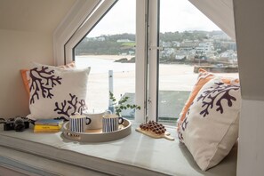 3 chambres, fer et planche à repasser, accès Internet, draps fournis