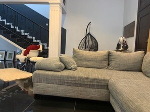 Smart TV, DVD player, stereo