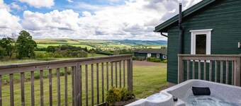 5 Star Award Winning Lodge - The Ramsay - sleeps 4