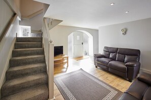 TV, offices - Host & Stay | Mill Su (Consett)